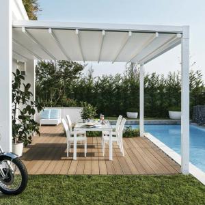China Private Residence Retractable Awning Automatic Shade Awnings 0.6mm Thickness Fabric on sale