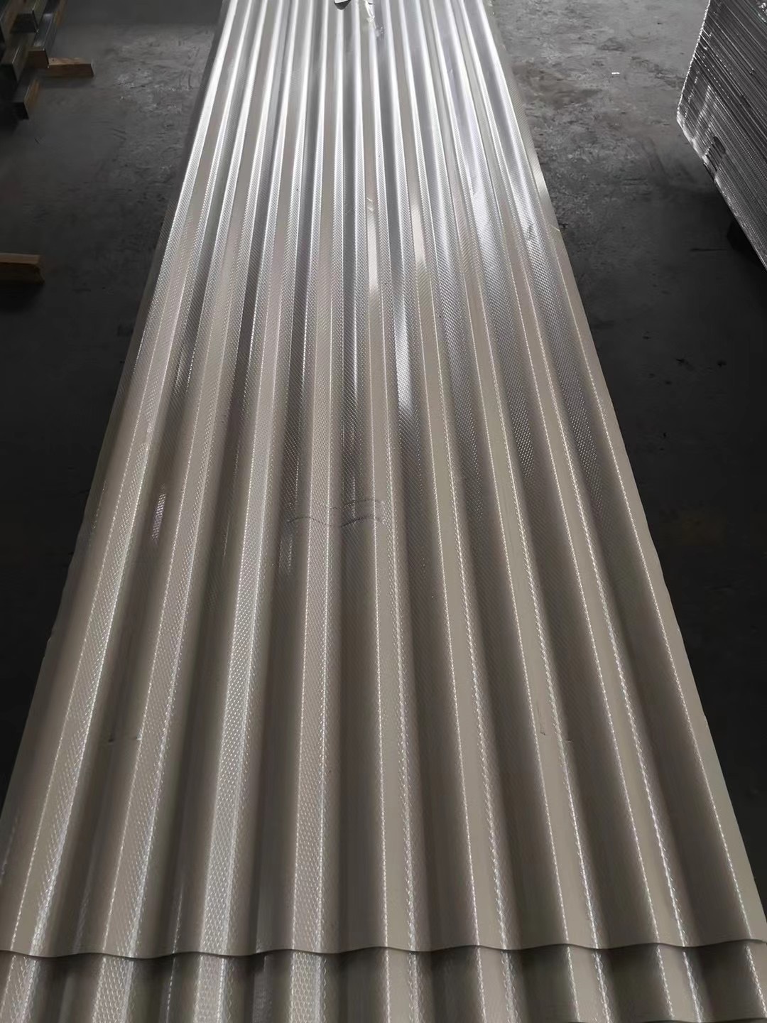 ODM Color Coated PPGI Pre Painted Corrugated GI Sheet Steel For Roofing
