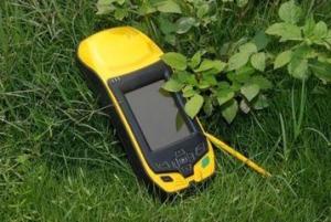 China GPS Tracking Waterproof Mini Handheld GPS Survey Equipment on sale
