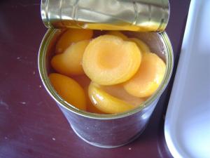 Wholesale Canned Peeled String Red Apricot Halves in Light Syrup / In Heavy Syrup 15oz from china suppliers