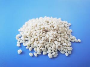 Wholesale Blowing Film Plastic Eva Masterbatch PLA PE Carrier Rein Plastic Material from china suppliers