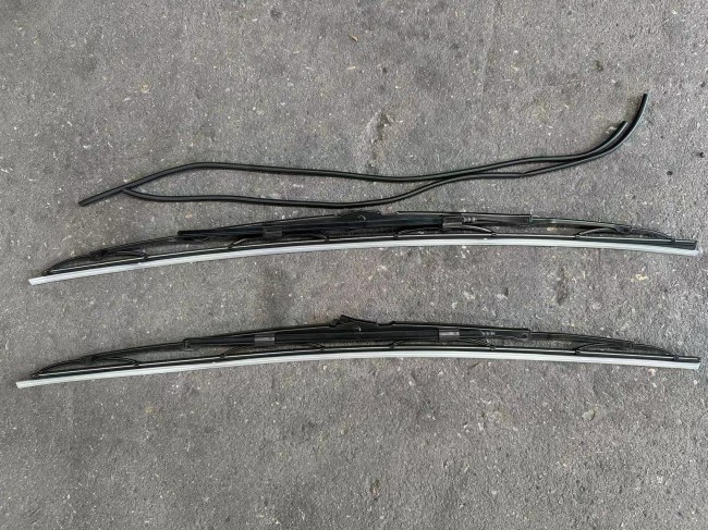 Windscreen Wiper Blades DZ16231740012 SHACMAN Truck Parts Shacman X6000