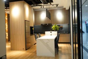 Wholesale Modern Kitchen Melamine Cabinet Fitted Kitchen System With Island Dinning Table from china suppliers