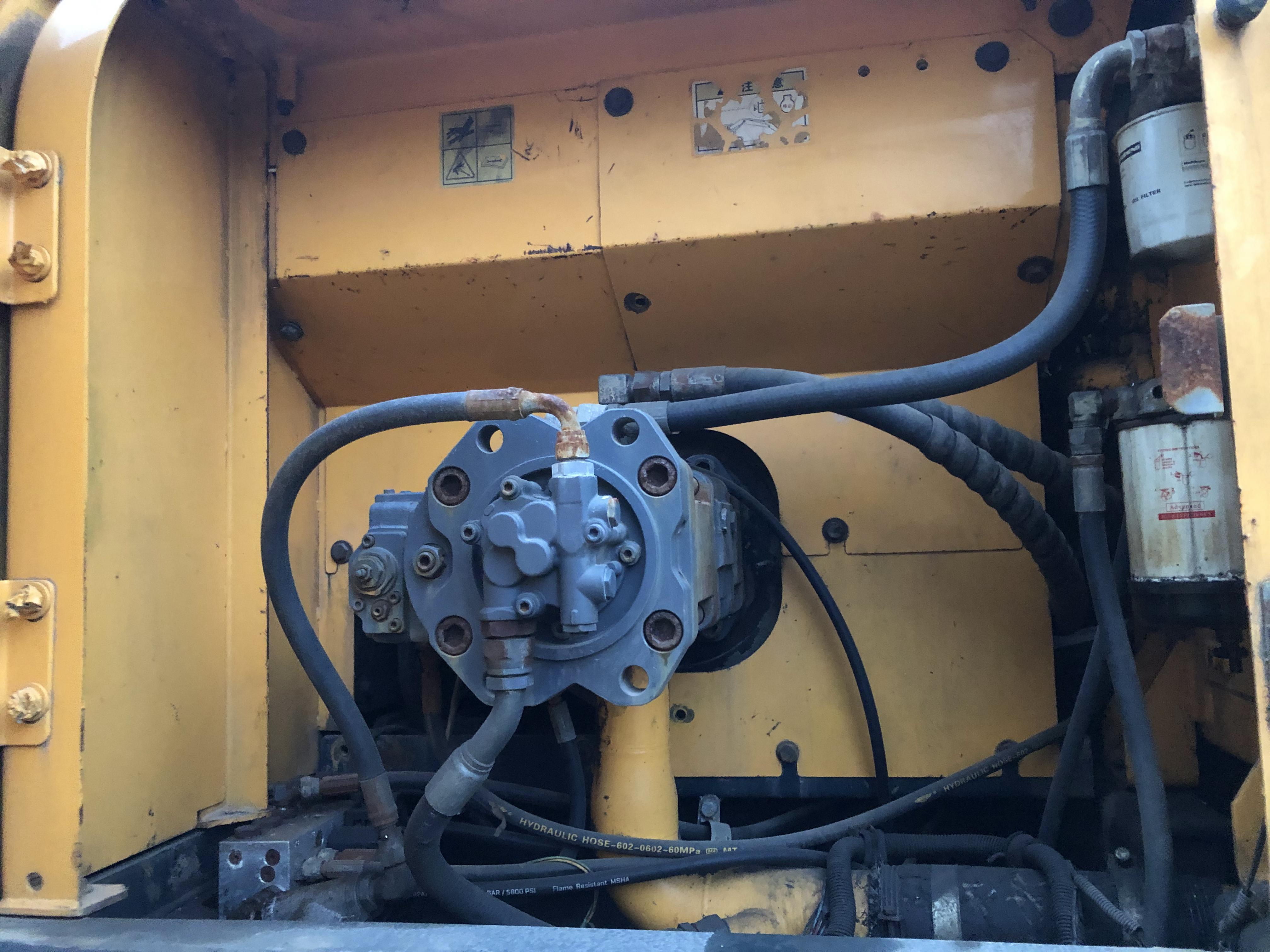 Used Hyundai 215-9T Excavator Construction Equipment from Korea 2019 Year Model at Cheaper