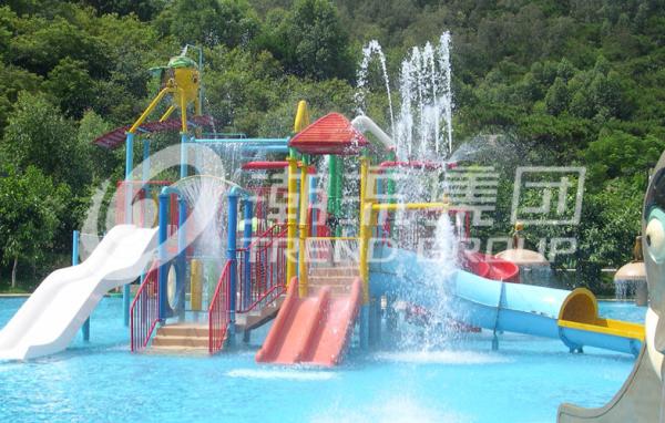 Large Kids Water Play Equipment / Mini Water House With Children Slide , 11.5*12