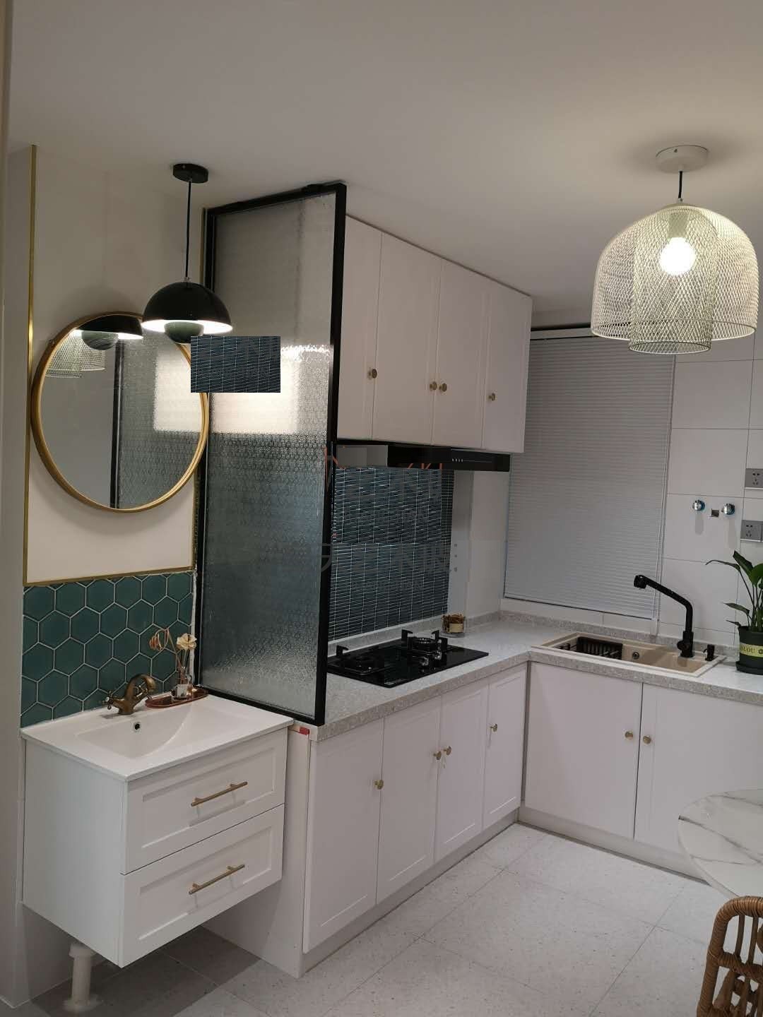 Flat Edge Patterned Tempered Glass For Hotel Screen Partition and Shower Enclousures