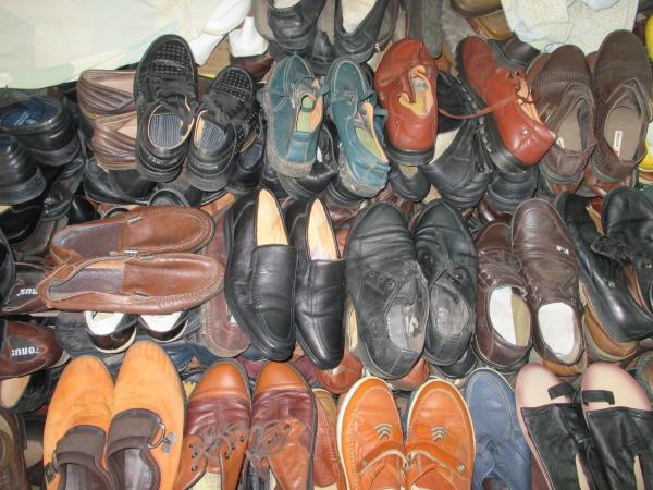 Leather shoes/Used shoes on sale Top grade quality ,no torn , no spoil , no