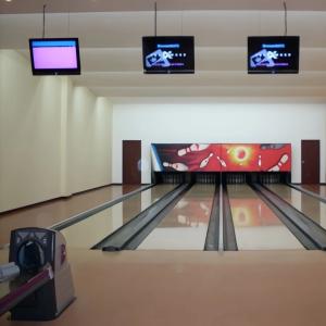 Wholesale Upgrade Your Fitness Center with 24m High Grade Brunswick Bowling Alley Equipment from china suppliers