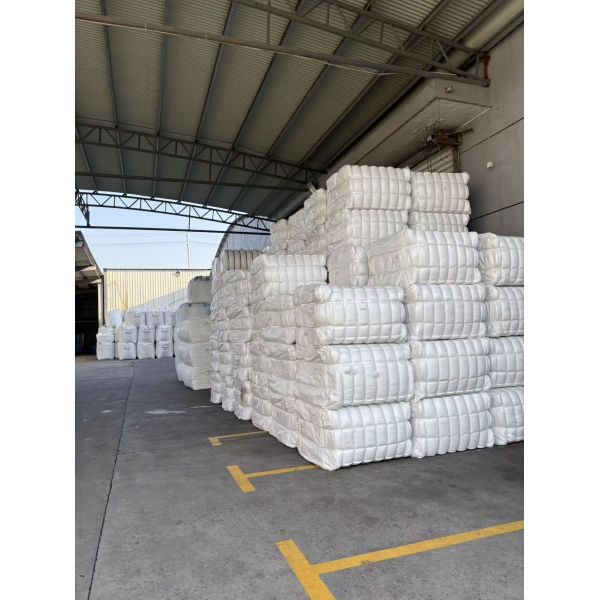 Raw White , 4D*51MM , Virgin , Low Metal Fiber For Heat Resistance: Perfect For High-Temperature Environments