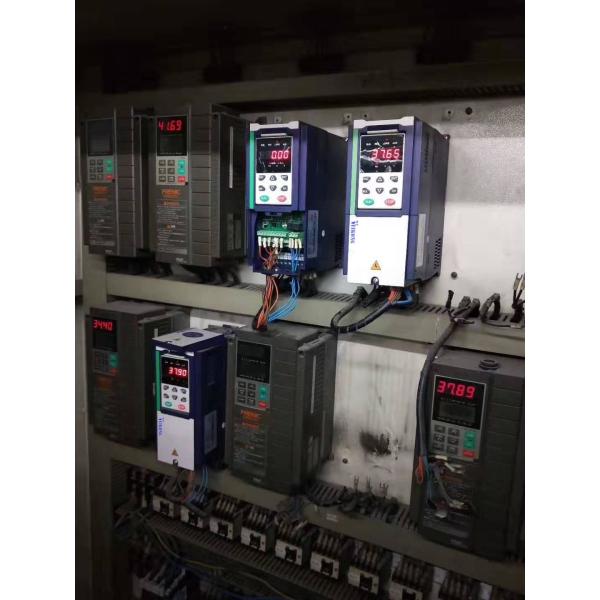 220V 5.5KW 7.5KW 25A 32A Variable Frequency Inverters Triple Output