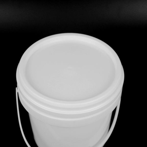 2L Food Storage BPA Free Bucket With Lid Durable Pet Food Packing