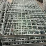 OEM Steel Grating Material with Serrated Bearing Bar Type