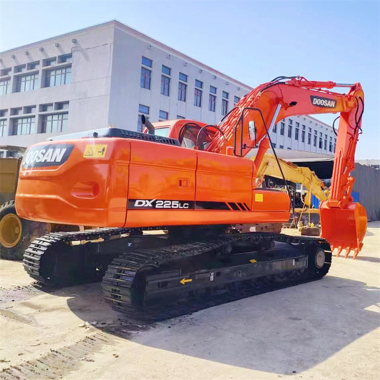 Good Condition Doosan DX225LC Excavator in South Korea Shipping Size 9506x2990x2891mm