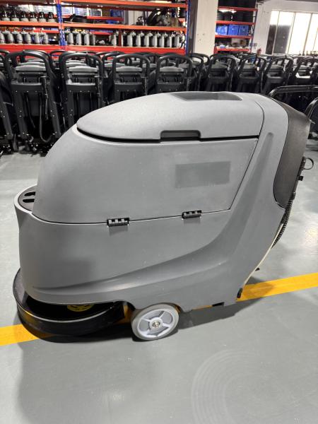 Superior Cleaning Power FS20W Floor Scrubber Machines For Large Scale Cleaning