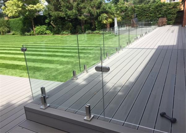 Customzied 316s/s Frameless Glass Balustrade 304s.s Glass Railing For Swimming