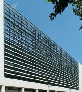 Wholesale Public Architectural Sunshade Louvers Architectural Sun Control System 600 Aeroscreen from china suppliers