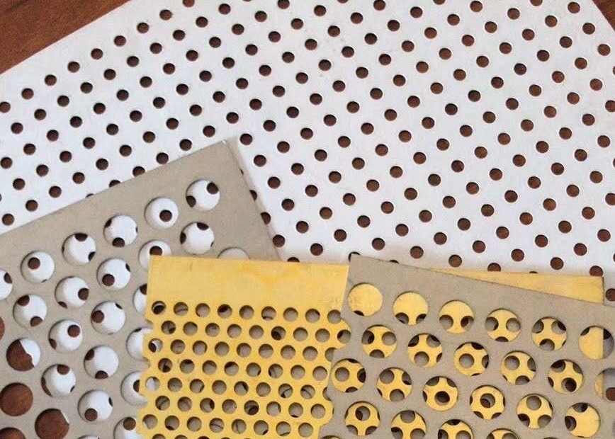 Industrial 2mm 3mm Perforated Metal Mesh Stainless Steel Protecting