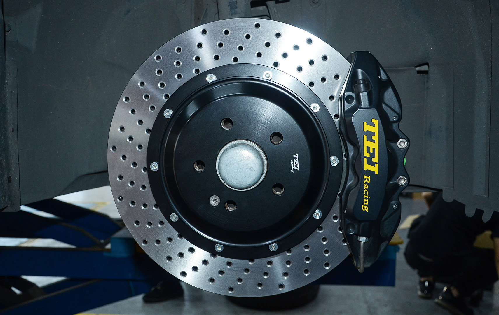 BBK Six Piston Mercedes Big Brake Kit For Benz A200 18 Inch Wheel 355*32mm rotor