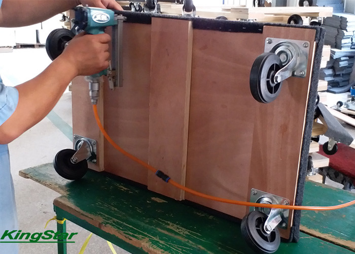 Solid Top Deck Carpeted Moving Dolly , Furniture Mover Rollers Non Marking Swivel Casters