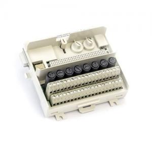 China TU838 ABB S800 Extended Module Termination Unit 2x4 Fused Transducer Power Outlets 3BSE008572R1 on sale
