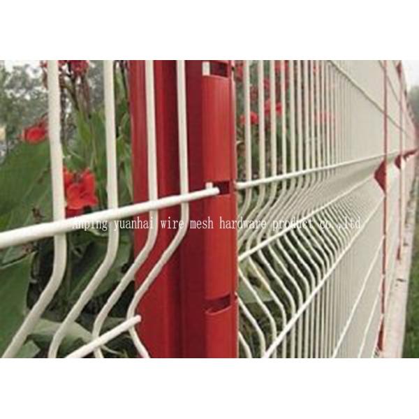 Eco Friendly 3D Bending Triangle Fence Panel For Courtyard Dark White Color