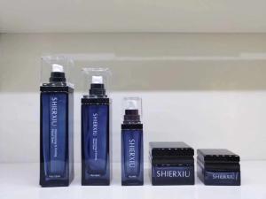 Wholesale Glass Cosmetic Cream Jars /Lotion Bottles Eco Friendly Skincare And Makeup Packaging OEM from china suppliers