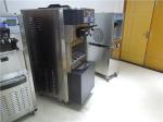 Floor Standing Italy Ice Cream And Frozen Yogurt Maker Big Capacity ETL USA