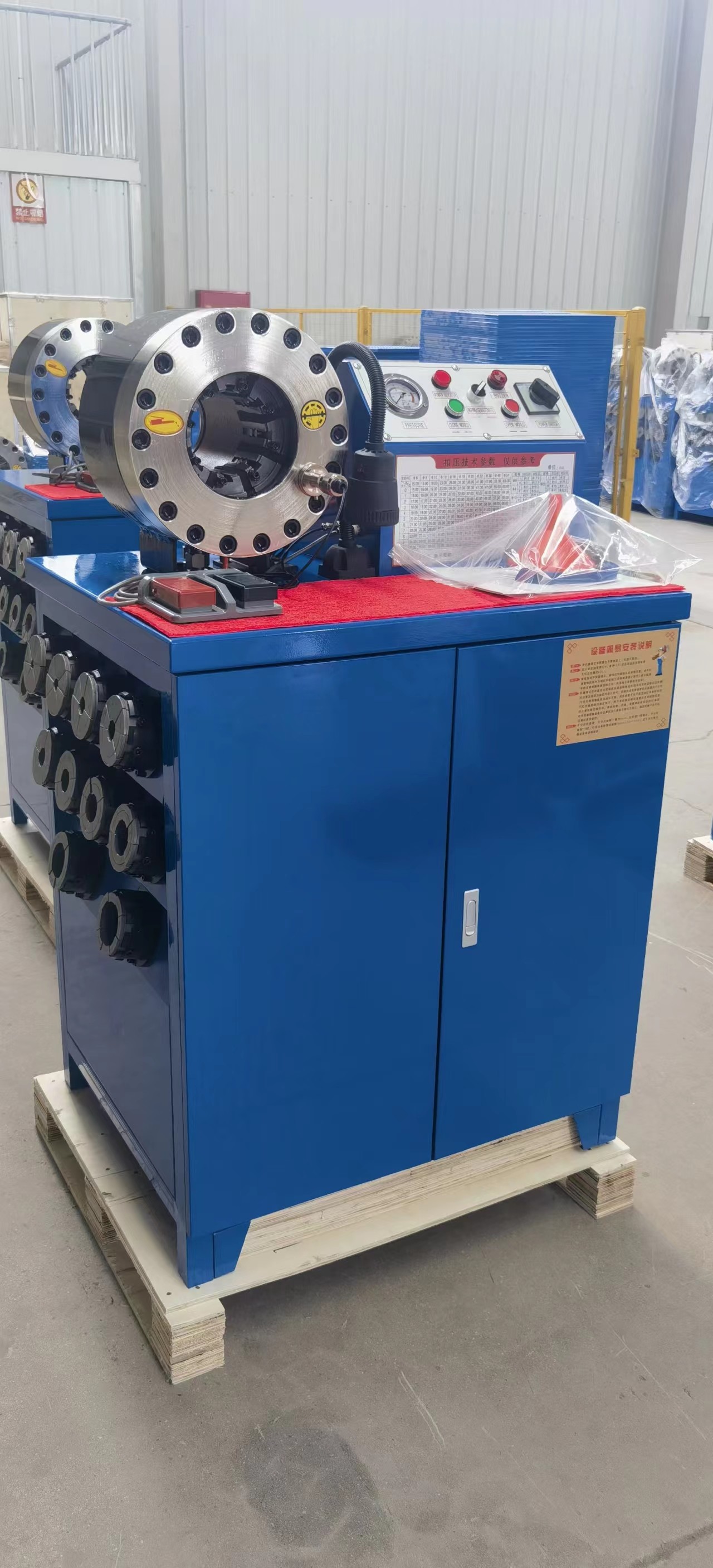 Electric Steel Industrial Hydraulic Hose Pipe Crimping Machine For Different Pressure Hose