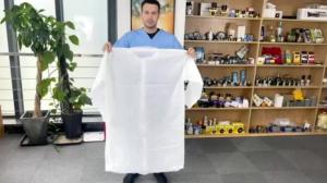 Wholesale S&amp;J OEM Wholesale Nonwoven White Medical PP Cheap Disposable Surgery Lab Coats with Pockets from china suppliers