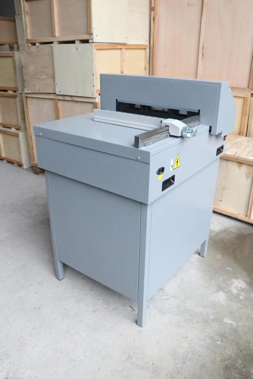 Auto Paper Pressing 450V Electric Paper Cutter A3 Trimmer with 40mm Cutting Thickness