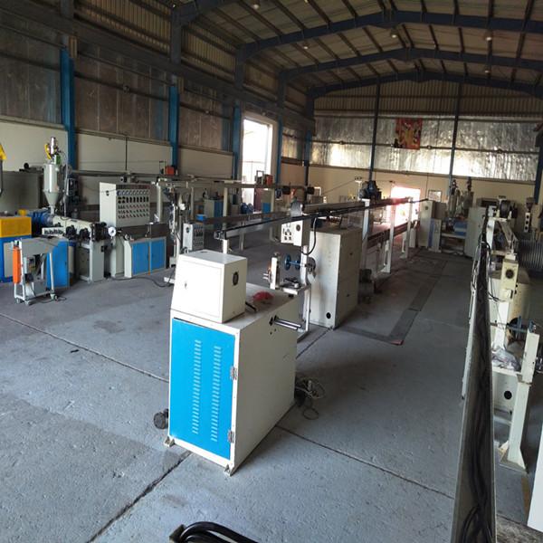 Quality Low Noise Wire Extrusion Machine , Single Screw UAE Power Cable Extruder Machine for sale