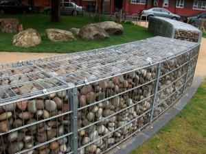 Wholesale Box 1x1x2 River Bank Mesh Protection 200x100x50 Gabion Fence System from china suppliers