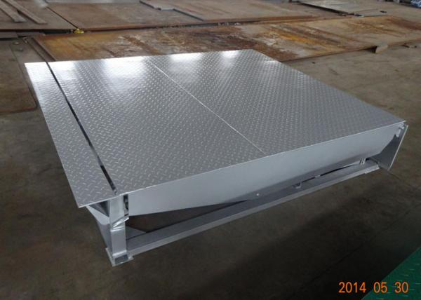 Quality Hot Blast Galvanized Hydraulic Dock Leveler With 15 Ton Capacity for sale