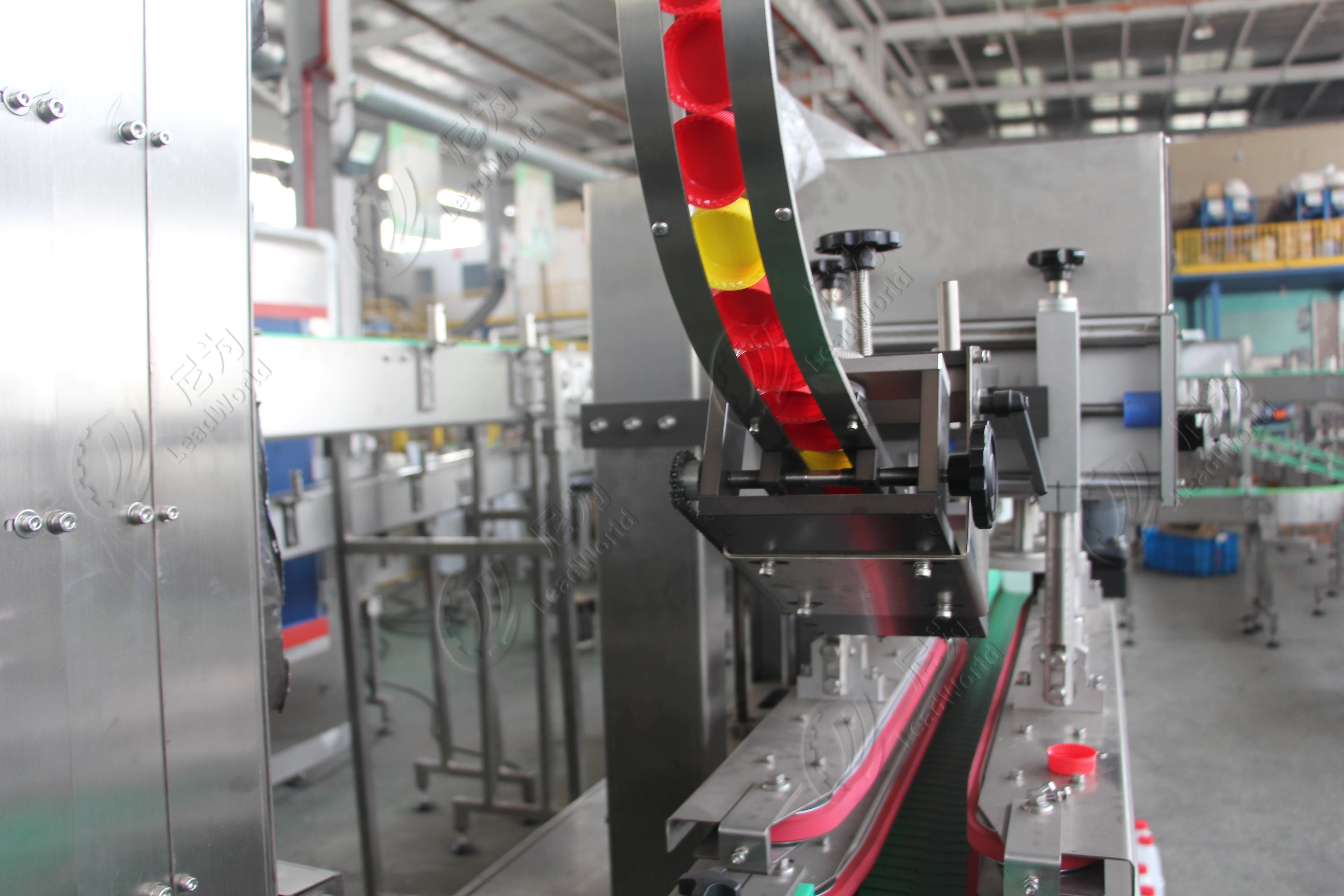 Automatic Bottle Capping Machine