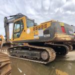Middle Korean Original 24 Ton EC240B Used Excavator in Shanghai with 134kw