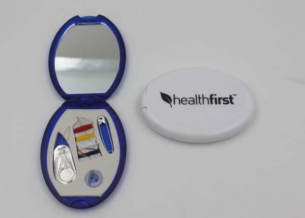 OEM Professional Compact Miniature Sewing Kit With Mirror In Plastic Case , Easy