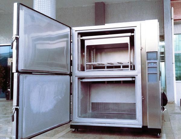 LIYI Water Cooled Thermal Shock Chambers 300L -65℃ To +180 ℃ Thermal Testing