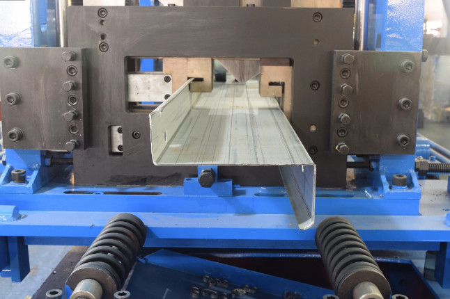 Cz Purlin Roll Forming Machine Full Automatic Hydraulic Motor Drive