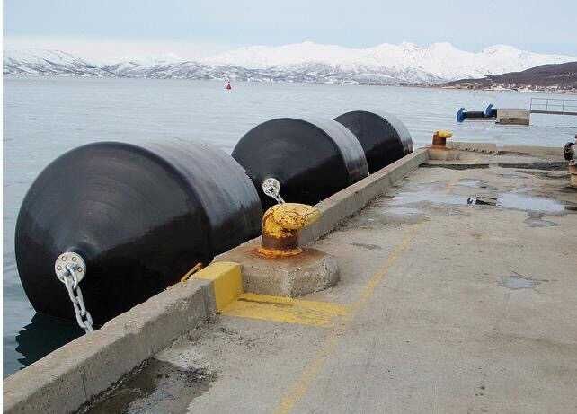Solid EVA Foam Filled Fenders Offering No Marks Surface Protection for Harbors and Marine Vessels Backed by 24 Months