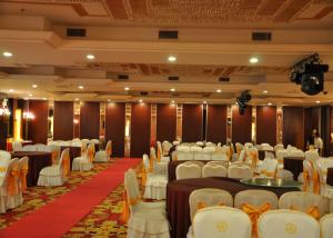 Wholesale Operable Wall Movable Partition Walls Aluminum Sound Proof Doors from china suppliers