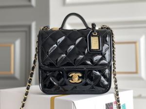 Wholesale Chanel 22 Mini Designer Purses Black Spell Gold Chain With Drop Flap from china suppliers