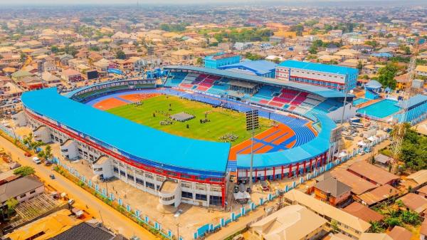 High Durability And Low Maintenance Athletic Running Tracks With Weather