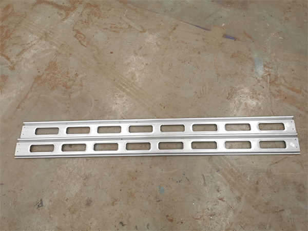 7.5KW Hydraulic Punching Galvanized Metal Sheet Perforation Garage Rolling Shutter Door Machine
