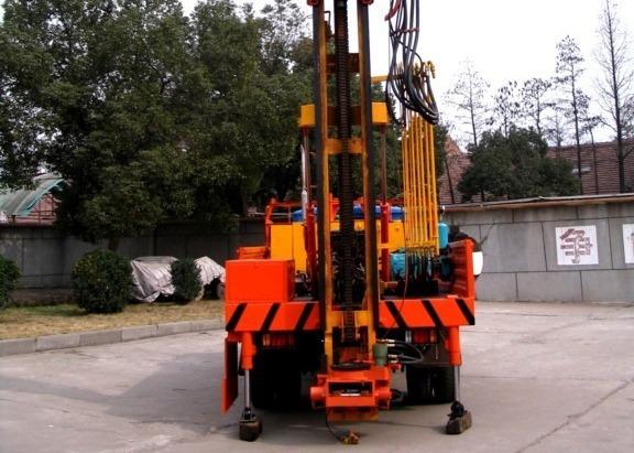 Quality Easy Operate Hydraulic Core Drilling Rig ST 100/200/600 100m - 600m Drill Depth for sale