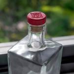 Transparent Glass Whisky Bottle 700ml Capacity for Customized Bar and Personaliz