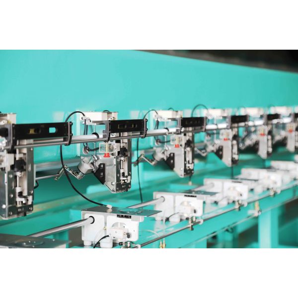 1200RPM Computer Flat Embroidery Machine 12 Head For Fabrice And Clothes