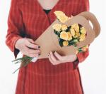 Portable Flower Carry Bag with Eco-Friendly Paperboard Carrier and Kraft Paper