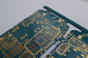 Wholesale 0.8MM Thickness Blue Solder PCB With Blind Holes For Smart Phone from china suppliers