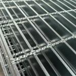 Smooth Silver Bearing Bar Galvanized Flat steel grating with 3mm Crossbars