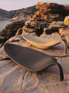 Wholesale Modern Villa Beach Lounger Swimming Pool Leisure Chair PE Rattan Lounge Bed from china suppliers